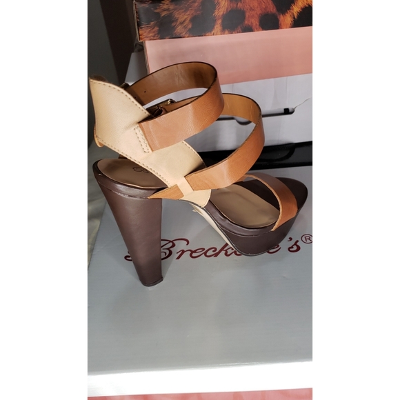 Shoes - Picture 3 of 3